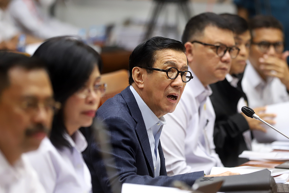 Menkumham saat mengikuti rapat kerja bersma komisi III DPR RI bahas anggaran 2025. (BeritaNasional/Elvis Sendouw)