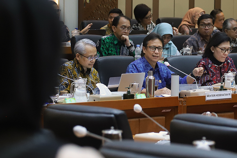 Raker Komisi IX dengan Menkes Bahas Program Kesehatan Menteri Kesehatan Budi Gunadi Sadikin memberikan penjelasan terkait kesehatan saat rapat kerja bersama Komisi IX DPR. (BeritaNasional/Elvis Sendouw)