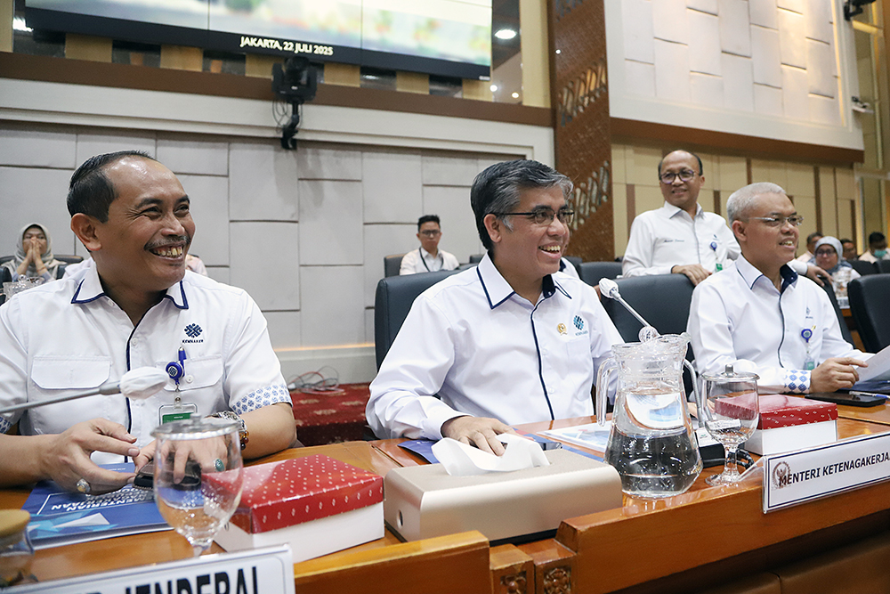 Rapat Kerja Komisi IX bersama Kementerian Ketenagakerjaan. (BeritaNasional/Elvis Sendouw)