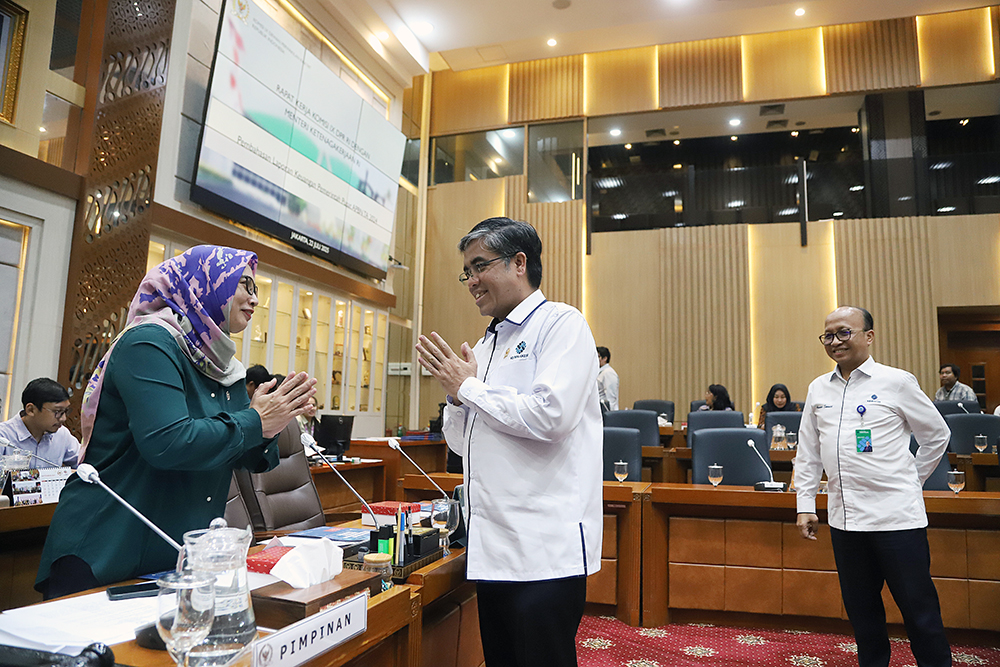 Rapat Kerja Komisi IX bersama Kementerian Ketenagakerjaan. (BeritaNasional/Elvis Sendouw)