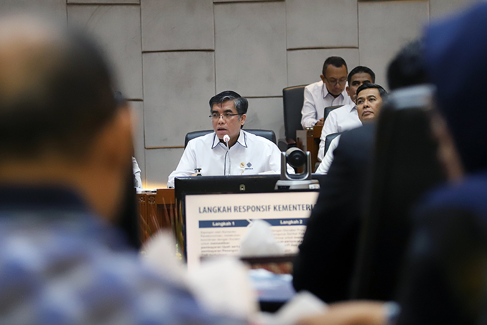 Rapat kerja Komisi IX bersama Menteri Ketenagakerjaan. (BeritaNasional/Elvis Sendouw)