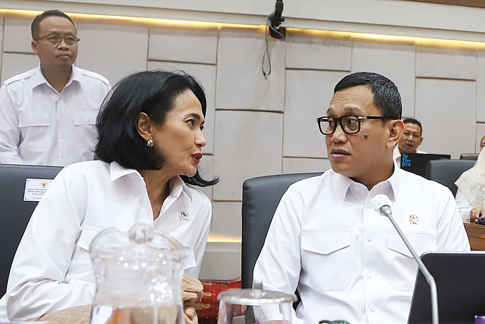 Rapat Kerja Komisi IX DPR RI dengan Menteri P2MI/BP2MI bahas Rencana Pengajuan Anggaran Belanja Tambahan Tahun Anggaran 2025 Kementerian P2MI/BP2MI. (BeritaNasional/Elvis Sendouw)