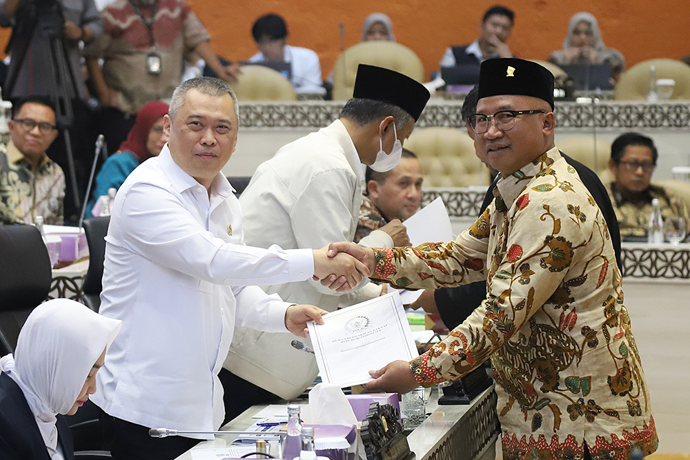 Rapat Kerja Komisi V bersama Kementerian dan Lembaga bahas Anggaran. (BeritaNasional/Elvis Sendouw)