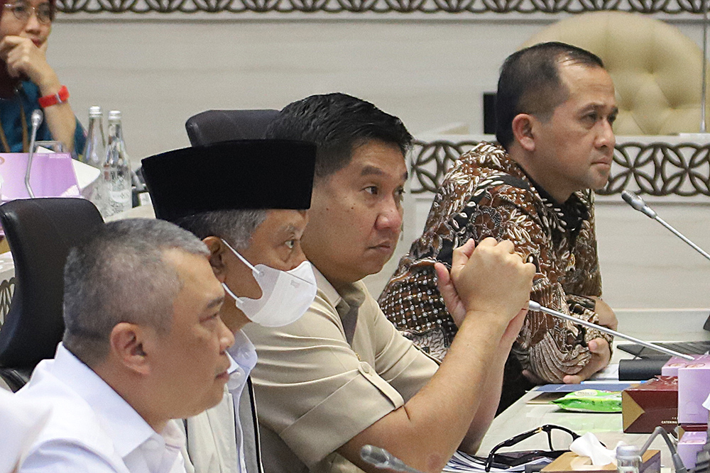 Rapat Kerja Komisi V bersama Kementerian dan Lembaga bahas Anggaran. (BeritaNasional/Elvis Sendouw)