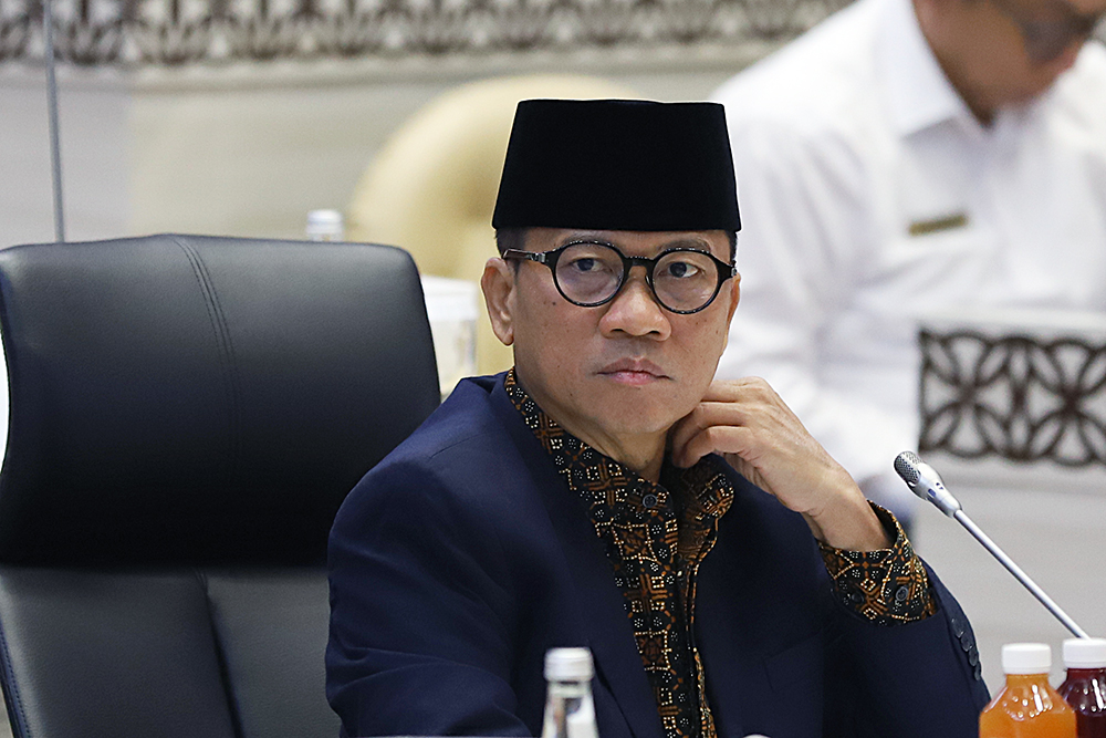 Rapat kerja Komisi V dengan Menteri Desa dan Menteri Transmigrasi membahas keberadaan desa dan kawasan transmigrasi. (BeritaNasional/Elvis Sendouw)