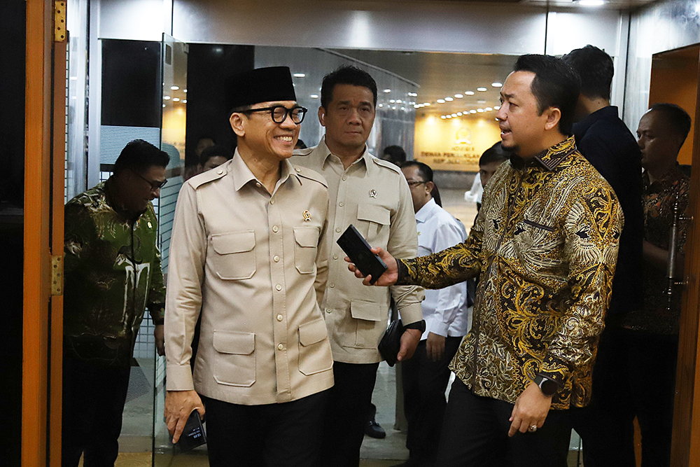 Rapat kerja Komisi V dengan Menteri Desa dan PDT. (BeritaNasional/Elvis Sendouw)