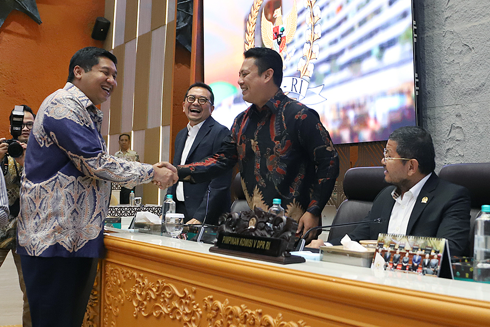 Menteri Perumahan dan Kawasan Permukiman (PKP) Maruarar Sirait menghadiri rapat kerja bersama komisi V DPR. (BeritaNasional/Elvis Sendouw)
