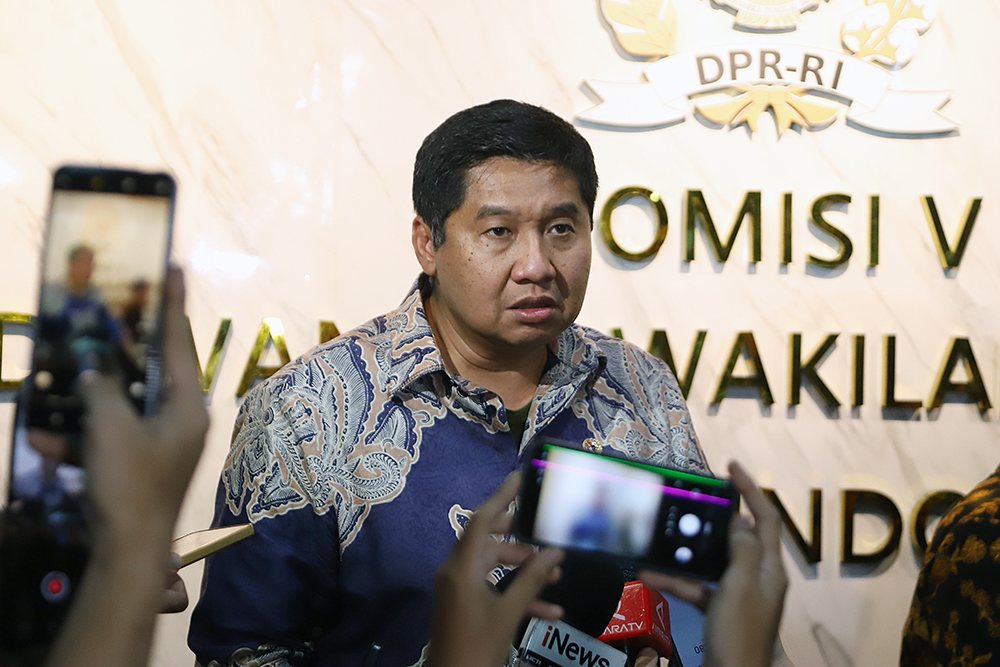 Menteri Perumahan dan Kawasan Permukiman (PKP) Maruarar Sirait menghadiri rapat kerja bersama komisi V DPR. (BeritaNasional/Elvis Sendouw)