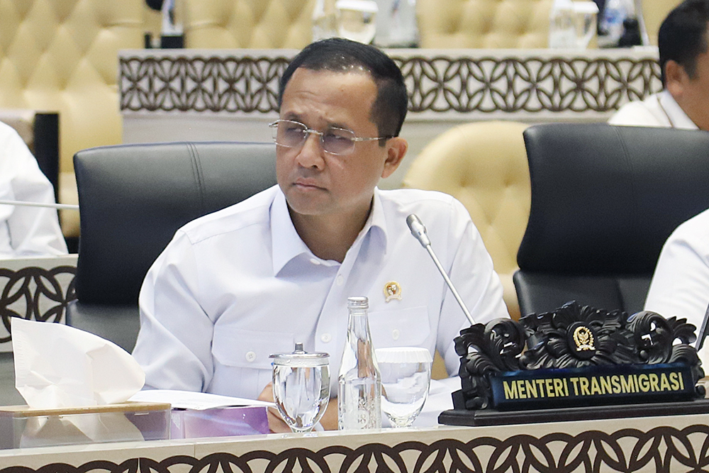 Raker Komisi V Bersama Mentrans Bahas Status Kawasan Transmigrasi Rapat kerja Komisi V dengan Menteri Transmigrasi Muhammad Iftitah Sulaiman bahas pengelolaan dan status kawasan transmigrasi. (BeritaNasional/Elvis Sendouw)