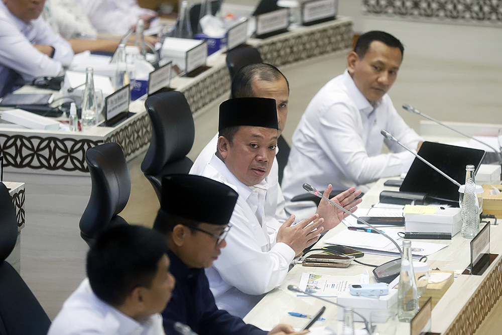 Rapat Kerja Komisi V bersama 5 kementerian. (BeritaNasional/Elvis Sendouw)