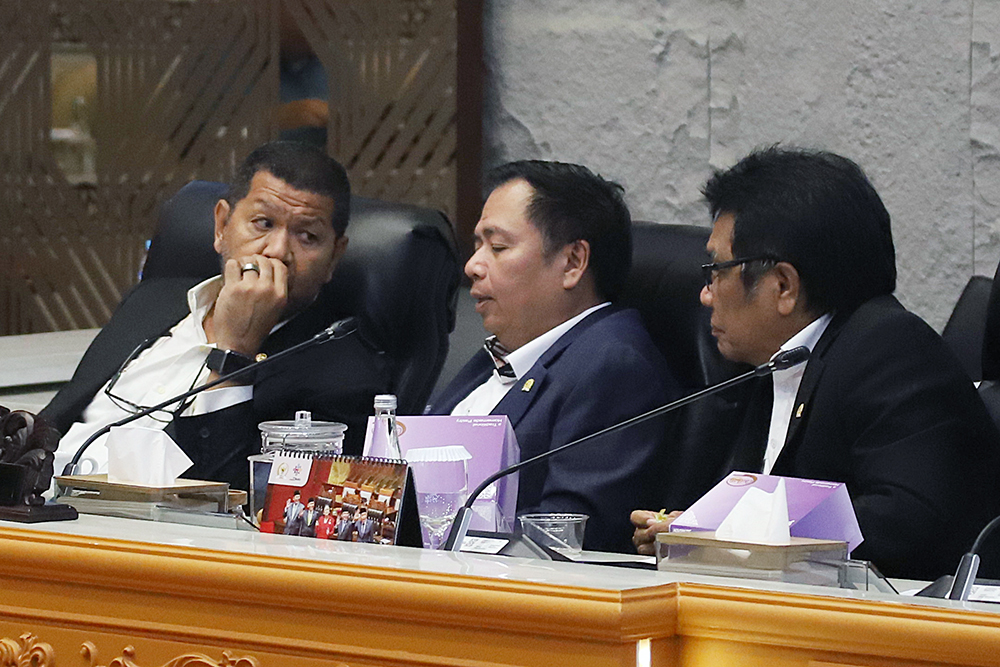 Raker Komisi V dengan Menteri PU Bahas Evaluasi Pelaksanaan APBN 2025 Rapat Kerja Komisi V bersama Kementerian Pekerja Umum. (BeritaNasional/Elvis Sendouw)