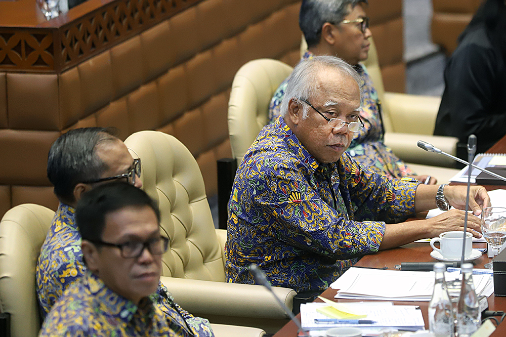 Rapat kerja komisi V bersama Menteri PUPR Basuki Hadimuljono. (BeritaNasional/Elvis Sendouw)