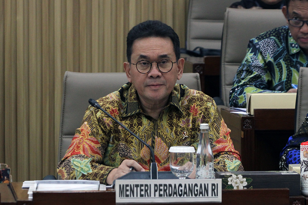 Menteri Perdagangan Budi Santoso mengikuti rapat kerja bersama Komisi VI DPR. (BeritaNasional/Elvis Sendouw)