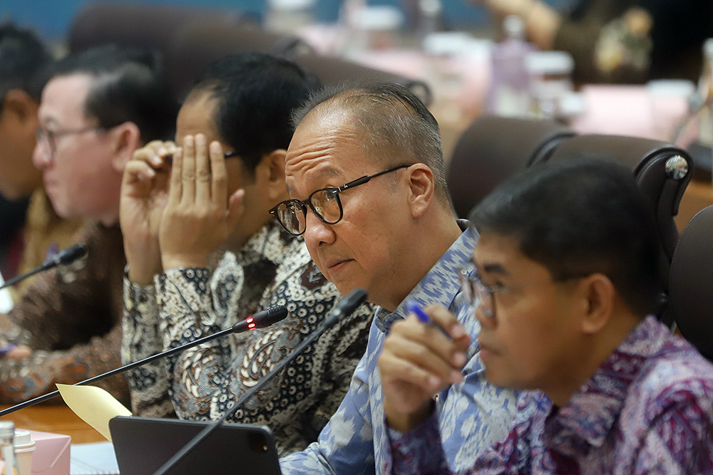 Menteri Perindustrian, Agus Gumiwang Kartasasmita menyampaikan program kerja pada rapat kerja bersama Komisi VII. (BeritaNasional/Elvis Sendouw)