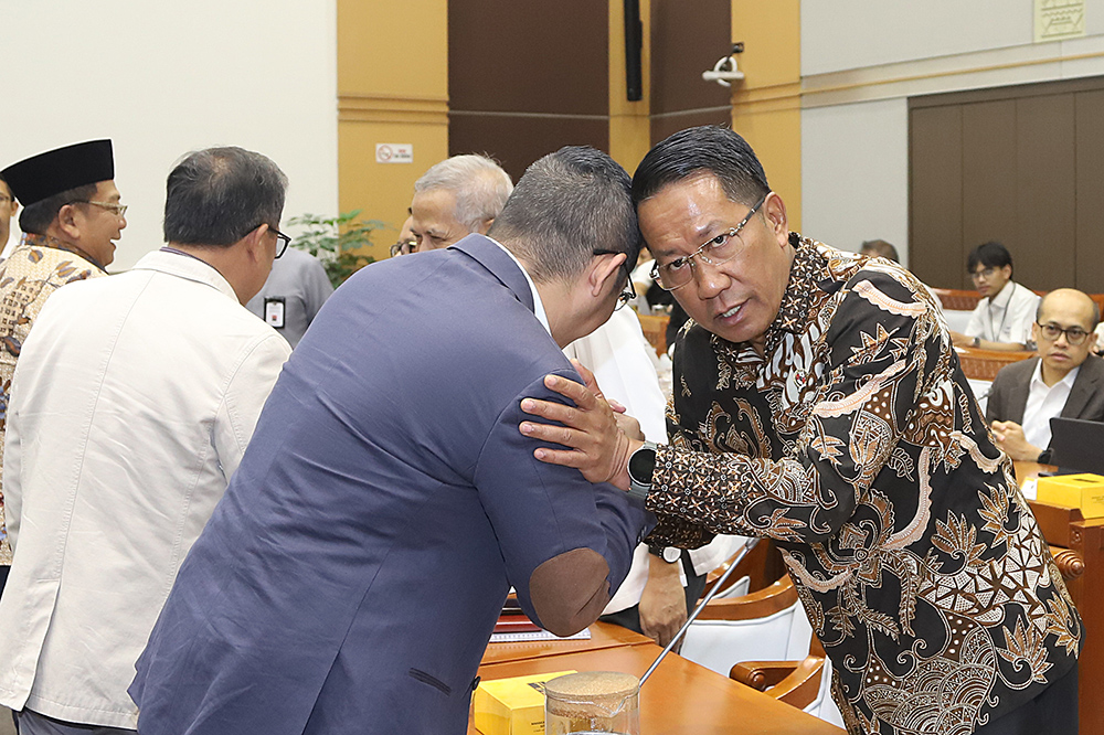 Raker Komisi VIII Bersama Pemerintah Bahas Penyelenggaraan Ibadah Haji dan Umrah Rapat Kerja Komisi VIII dengan Pemerintah bahas Pendapat Mini Fraksi-Fraksi terhadap RUU Perubahan Ketiga atas Undang-Undang No. 8 Tahun 2019 tentang Penyelenggaraan Ibadah Haji dan Umrah. (BeritaNasional/Elvis Sendouw)
