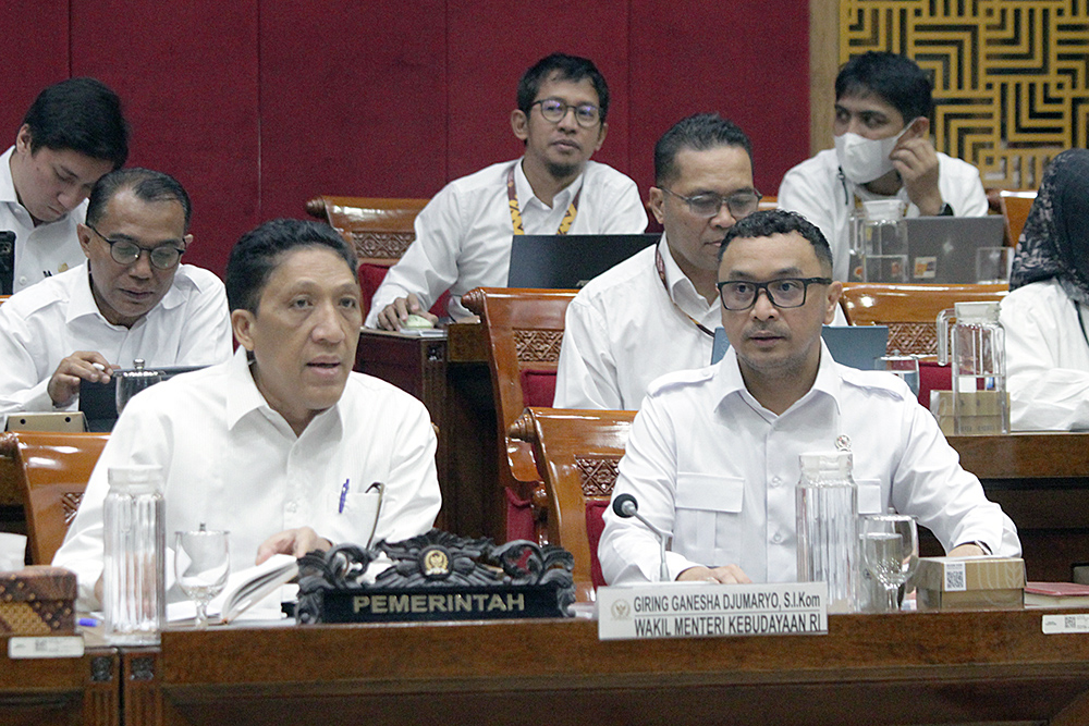 Raker Komisi X Bersama Wakil Menteri kebudayaan Bahas RKA Kembud Tahun 2026 Rapat Kerja komisi X dengan Wakil Menteri Kebudayaan. (BeritaNasional/Elvis Sendouw)