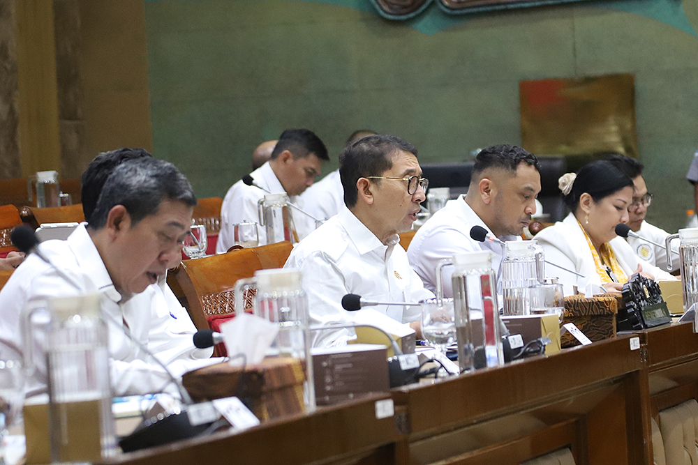 Raker Komisi X DPR Bersama Menteri Kebudayaan Rapat Kerja Komisi X bersama Kementerian Kebudayaan. (BeritaNasional/Elvis Sendouw)