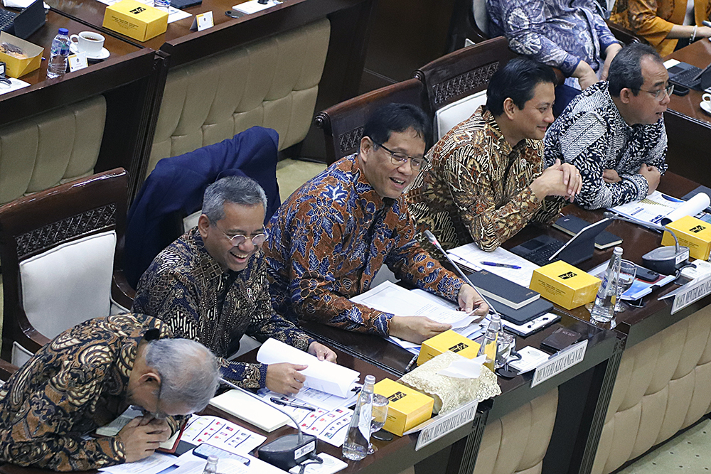 Menteri Keuangan yang baru Purbaya Yudhi Sadewa mengikuti Rapat Kerja pertama bersama Komisi XI dengan membahas anggaran. (BeritaNasional/Elvis Sendouw)