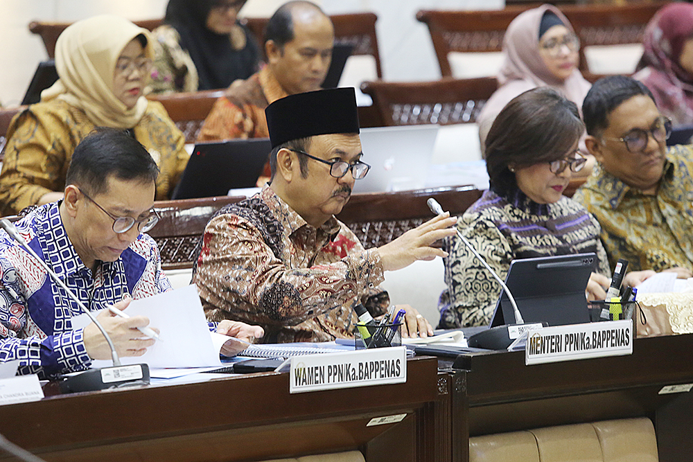 Rapat kerja Komisi XI dengan Menteri Perencanaan Pembangunan Nasional (PPN)/Kepala Bappenas. (BeritaNasional/Elvis Sendouw)