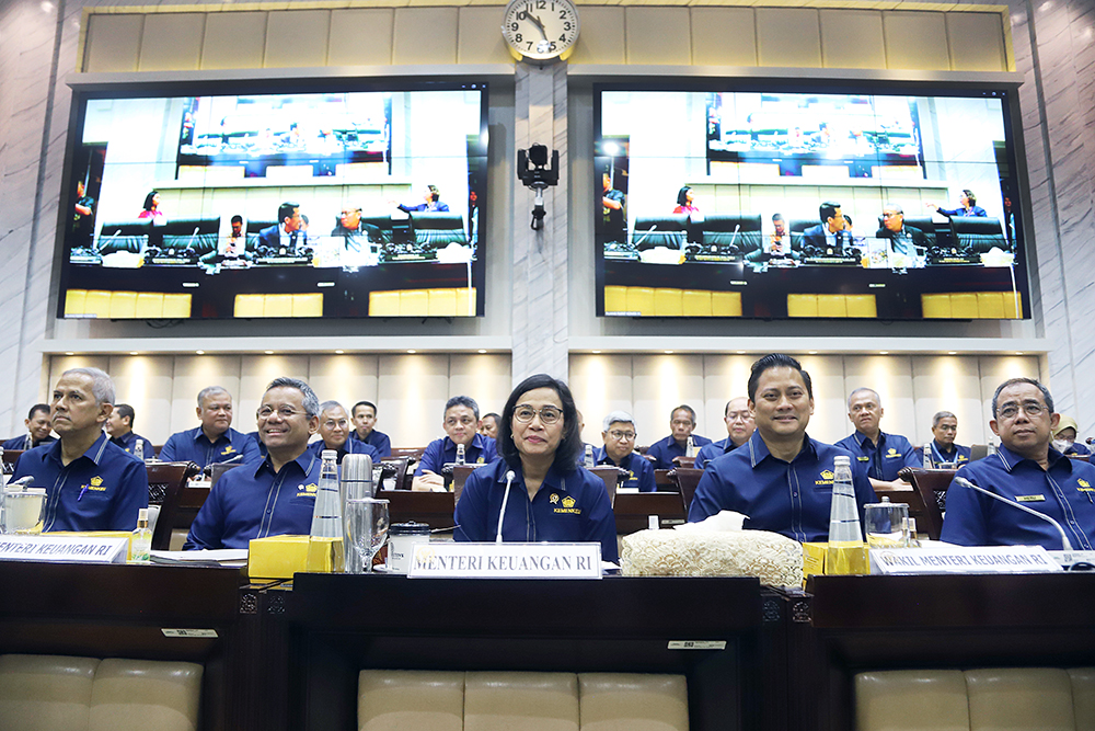 Kementerian Keuangan menghadiri Rapat kerja bersama Kmisi XI DPR. (BeritaNasional/Elvis Sendouw)