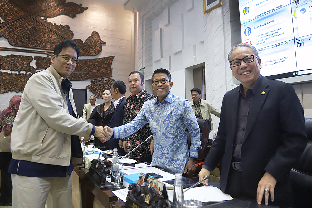 Rapat kerja komisi XI bersama Menteri Keuangan  terkait Pembahasan RUU tentang Perubahan  atas  Undang-Undang  Nomor  4  Tahun  2023  tentang Pengembangan dan Penguatan  Sektor  Keuangan (PPSK). (BeritaNasional/Elvis Sendouw)