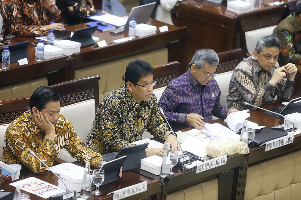 Menteri Keuangan Purbaya Yudhi Sadewa menghadiri rapat kerja bersama komisi XI. (BeritaNasional/Elvis Sendouw)