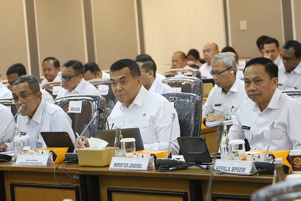 Raker Komisi XIII Bersama IMIPAS Bahas Laporan Keuangan APBN Tahun 2024 Rapat Kerja Komisi XIII dengan Wakil Menteri Imigrasi dan Pemasyarakatan (Wamen Imipas) Silmy Karim serta jajaran. (BeritaNasional/Elvis Sendouw)