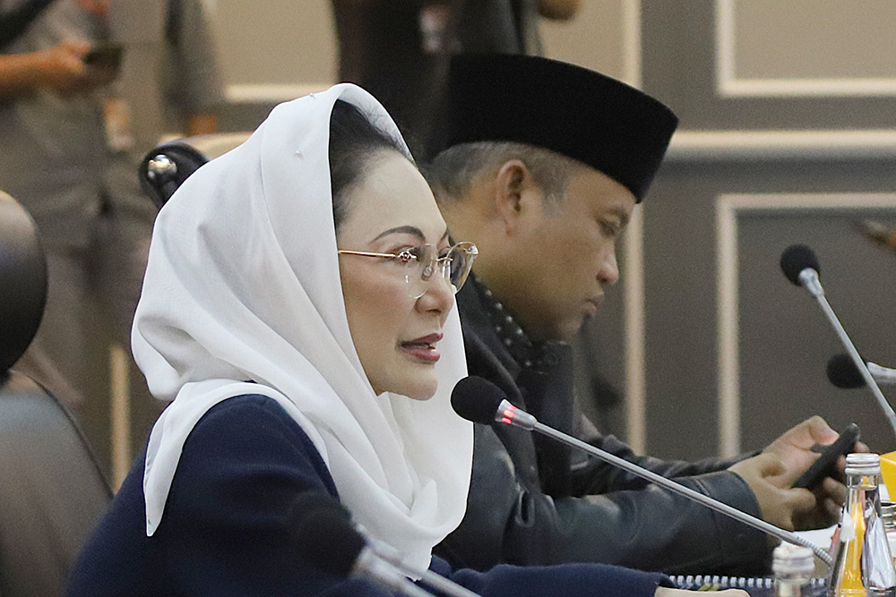 Raker Komisi XIII Bersama IMIPAS Bahas Laporan Keuangan APBN Tahun 2024 Rapat Kerja Komisi XIII dengan Wakil Menteri Imigrasi dan Pemasyarakatan (Wamen Imipas) Silmy Karim serta jajaran. (BeritaNasional/Elvis Sendouw)