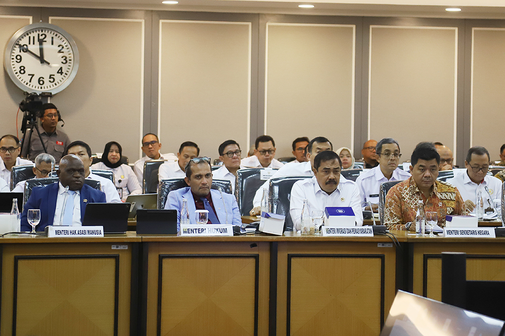 Rapat kerja Komisi XIII bersama Kementerian/Lembaga membahas rekonstruksi anggaran. (BeritaNasional/Elvis Sendouw)