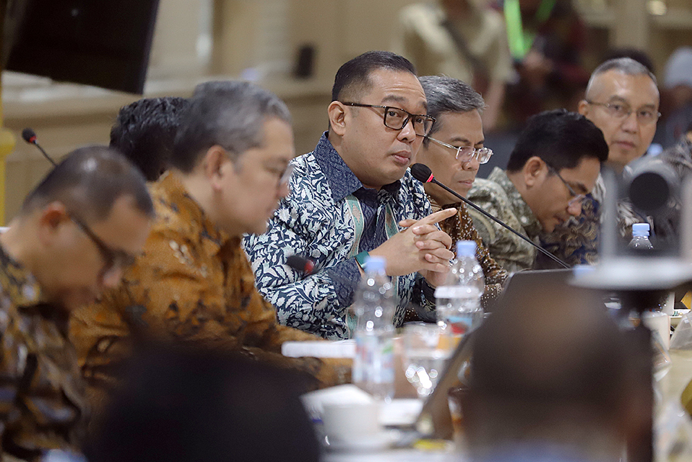 Raker Komite IV bersama Wamen Investasi dan Hilirisasi/Wakil Kepala Badan Koordinasi Penanaman Modal (BKPM). (BeritaNasional/Elvis Sendouw)