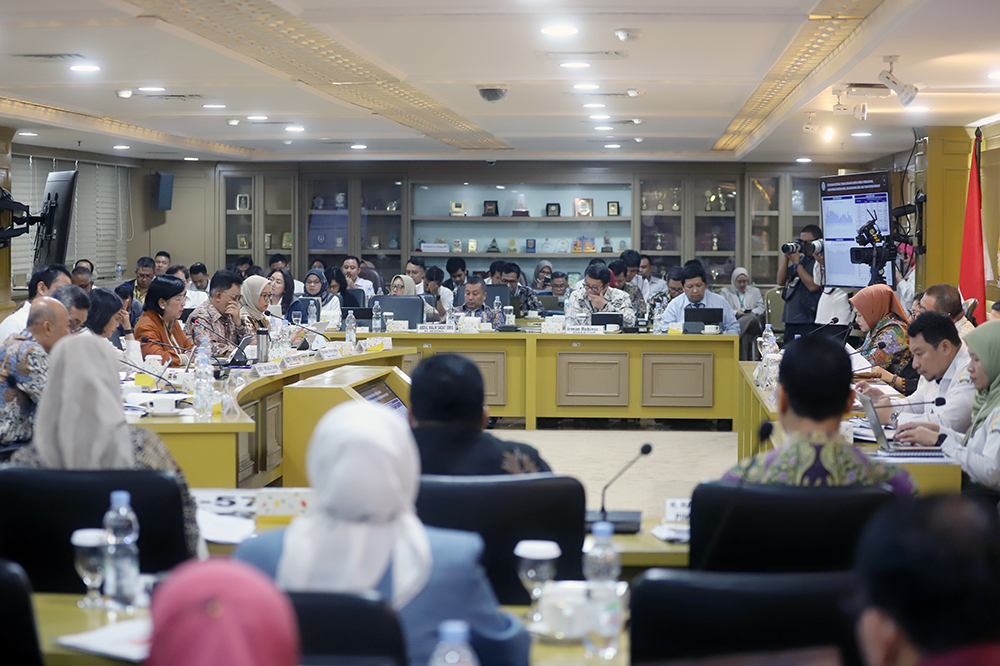 Rapat kerja Komite IV bersama Menkeu Sri Mulyani. (BeritaNasional/Elvis Sendouw)