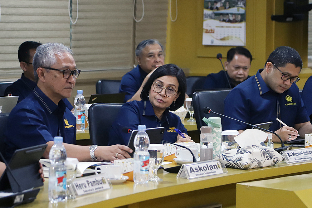 Raker Komite IV DPD RI dengan Menkeu Bahas KEM dan Kebijakan Fiskal Anggaran 2026 Rapat Kerja Komite IV bersama Menkeu. (BeritaNasional/Elvis Sendouw)