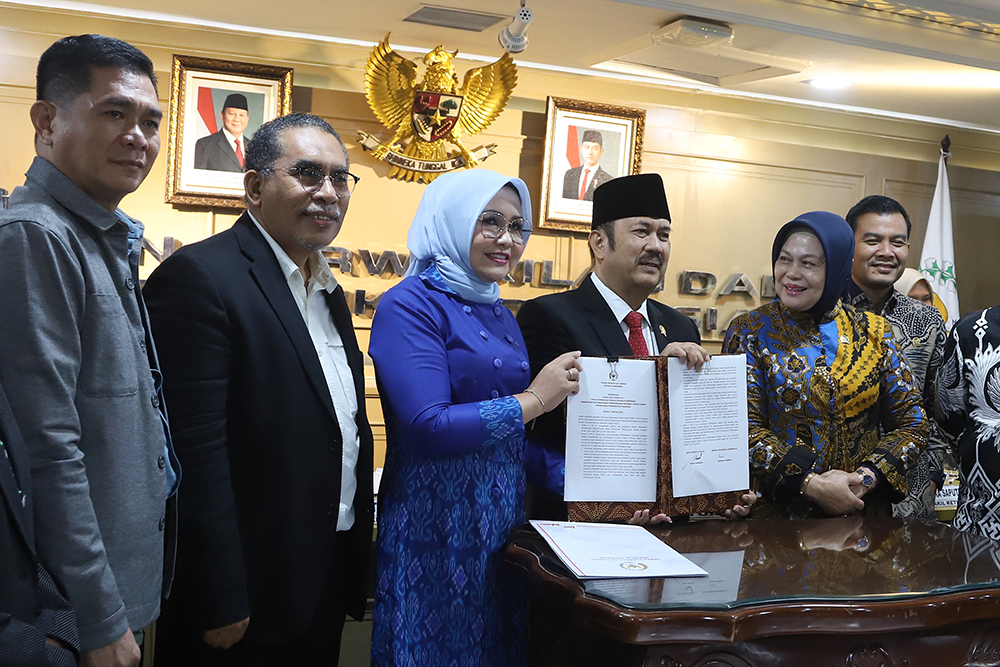 Rapat Kerja Komite IV bersama enteri Perencanaan Pembangunan Nasional (PPN)/Kepala Bappenas bahas RPJMN. (BeritaNasional/Elvis Sendouw)