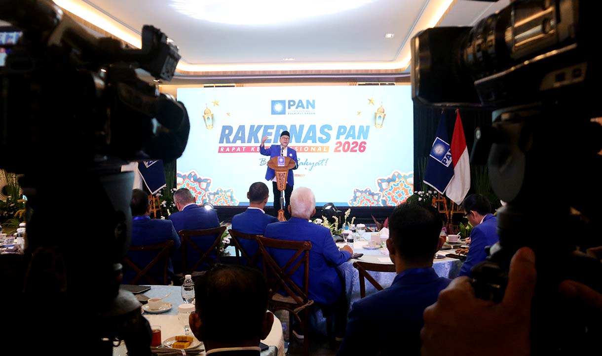 Ketua Umum Partai Amanat Nasional (PAN) Zulkifli Hasan memberikan sambutan saat Rakernas I Partai Amanat Nasional (PAN) di Kantor DPP PAN, Jakarta, Selasa (31/3/2026).  (Beritanasional.com/Oke Atmaja)