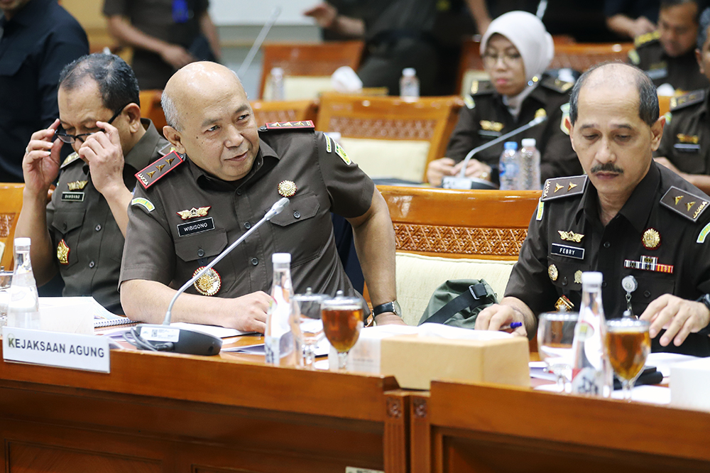 Rapat kerja komisi III bersama Kejagung memabahas Laporan Keuangan Pemerintah Pusat APBN Tahun Anggaran 2023; dan Penjelasan Hasil Pemeriksaan BPK Tahun 2023. (BeritaNasional/Elvis Sendouw)