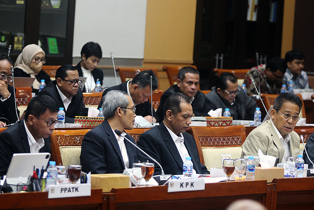 Rapat kerja Komisi III bersama KPK dan PPATK. (BeritaNasional/Elvis Sendouw)