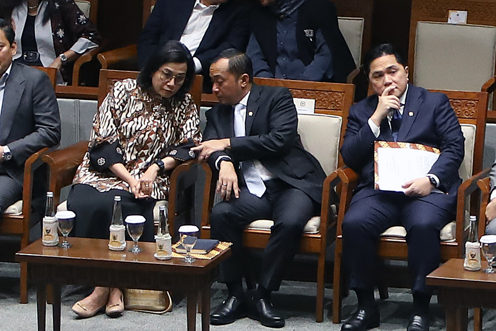 Rapat Paripurna Pembicaraan Tingkat II/Pengambilan Keputusan terhadap RUU Tentang Perubahan Ketiga Atas Undang-Undang Nomor 19 Tahun 2003 Tentang Badan Usaha Milik Negara (BUMN). (BeritaNasional/Elvis Sendouw)