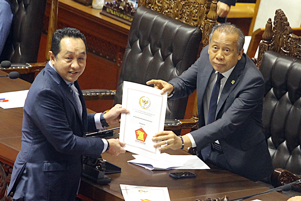 Menteri Keuangan Purbaya Yudhi Sadewa menghadiri rapat paripurna DPR. (BeritaNasional/Elvis Sendouw)