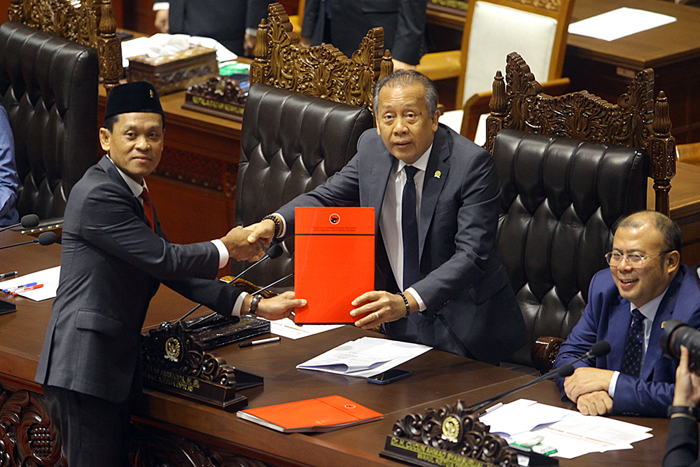 Menteri Keuangan Purbaya Yudhi Sadewa menghadiri rapat paripurna DPR. (BeritaNasional/Elvis Sendouw)