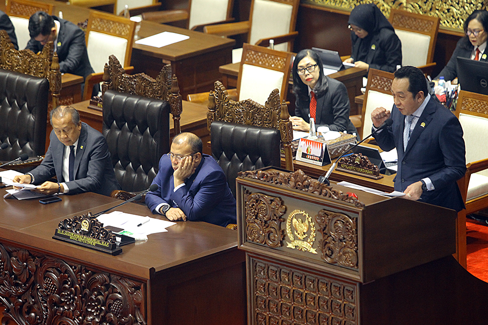 Menteri Keuangan Purbaya Yudhi Sadewa menghadiri rapat paripurna DPR. (BeritaNasional/Elvis Sendouw)