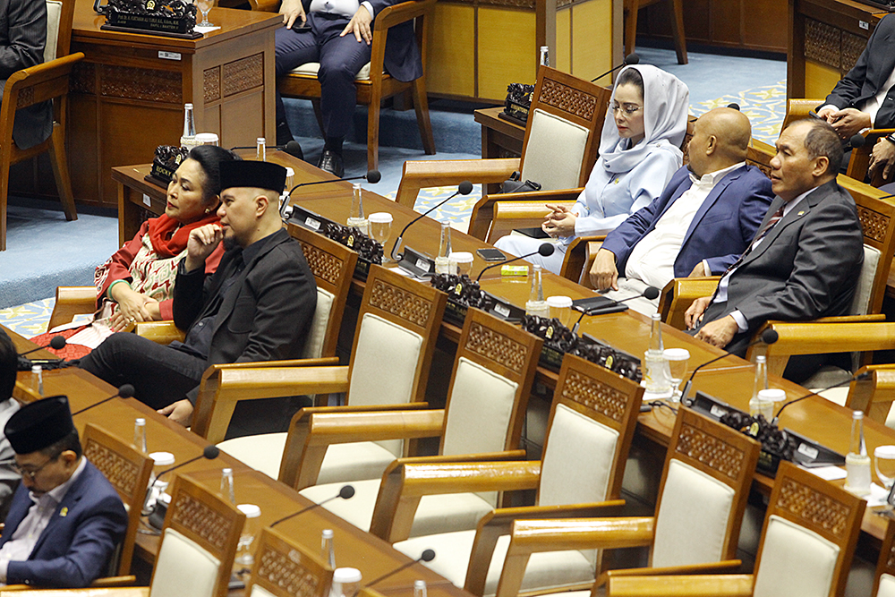 Menteri Keuangan Purbaya Yudhi Sadewa menghadiri rapat paripurna DPR. (BeritaNasional/Elvis Sendouw)
