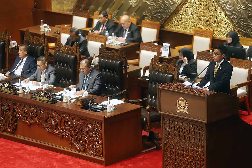 Rapat Paripurna Ke-7 DPR RI Masa Persidangan I Tahun Sidang 2024-2025 di Kompleks Parlemen, Senayan, Jakarta, Selasa (12/11/2024). (BeritaNasional/Elvis Sendouw)