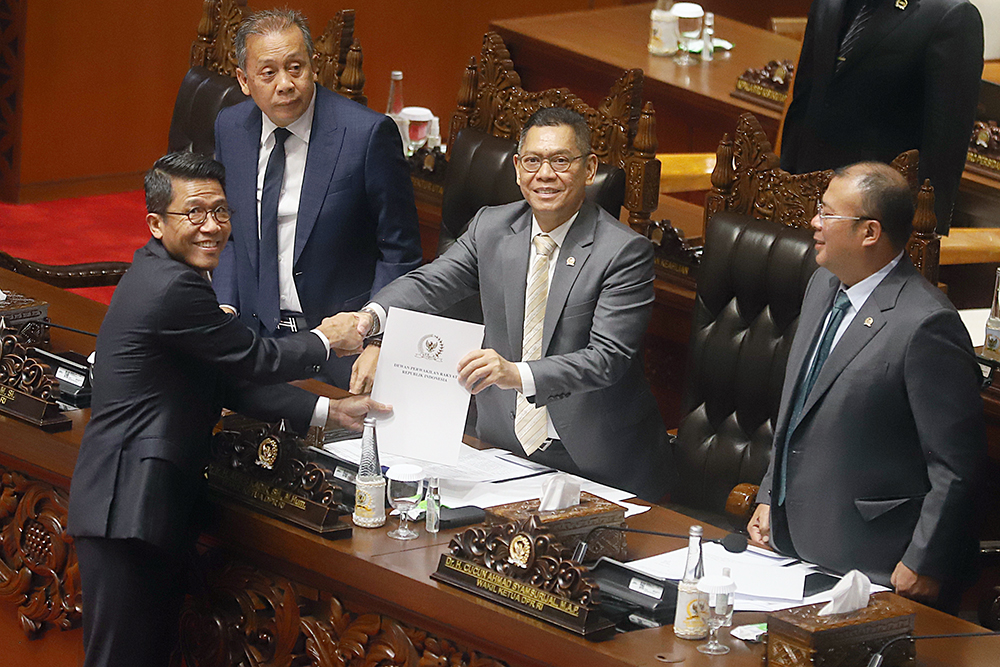 Rapat Paripurna Ke-7 DPR RI Masa Persidangan I Tahun Sidang 2024-2025 di Kompleks Parlemen, Senayan, Jakarta, Selasa (12/11/2024). (BeritaNasional/Elvis Sendouw)