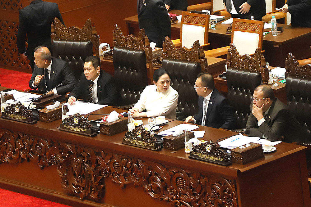 Pidato Ketua DPR RI Puan Maharani dala penutupan  Rapat Paripurna Ke-19 DPR RI Masa Persidangan III Tahun Sidang 2024/2025. (BeritaNasional/Elvis Sendouw)