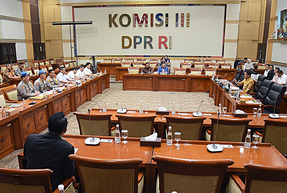 Rapat Dengar Pendapat (RDP) Komisi III bersama Kapolrestabes Semarang dan Keluarga Korban Alm. Gamma. (BeritaNasional/Elvis Sendouw)