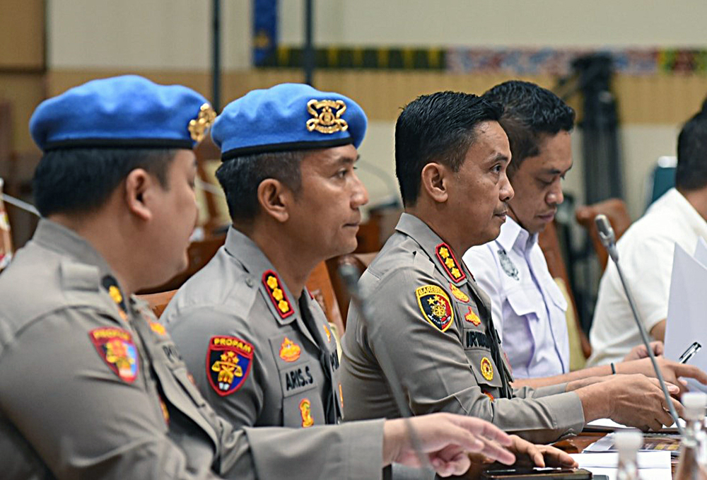 Rapat Dengar Pendapat (RDP) Komisi III bersama Kapolrestabes Semarang dan Keluarga Korban Alm. Gamma. (BeritaNasional/Elvis Sendouw)