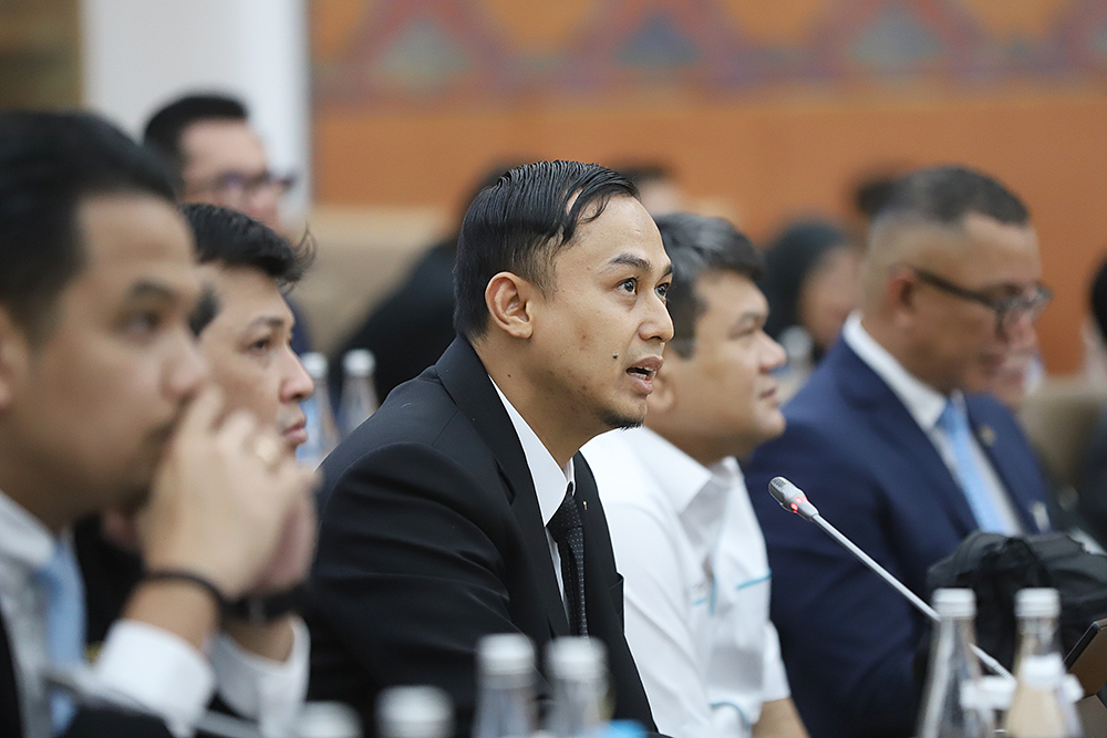 Rapat Dengar Pendapat Komisi VI DPR dengan PT Garuda Indonesia. (BeritaNasional/Elvis Sendouw)
