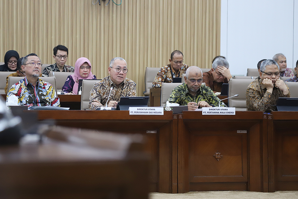 Rapat dengar pendapat Komisi VI bersama PGN dan Pertamina Hulu Energi. (BeritaNasional/Elvis Sendouw)