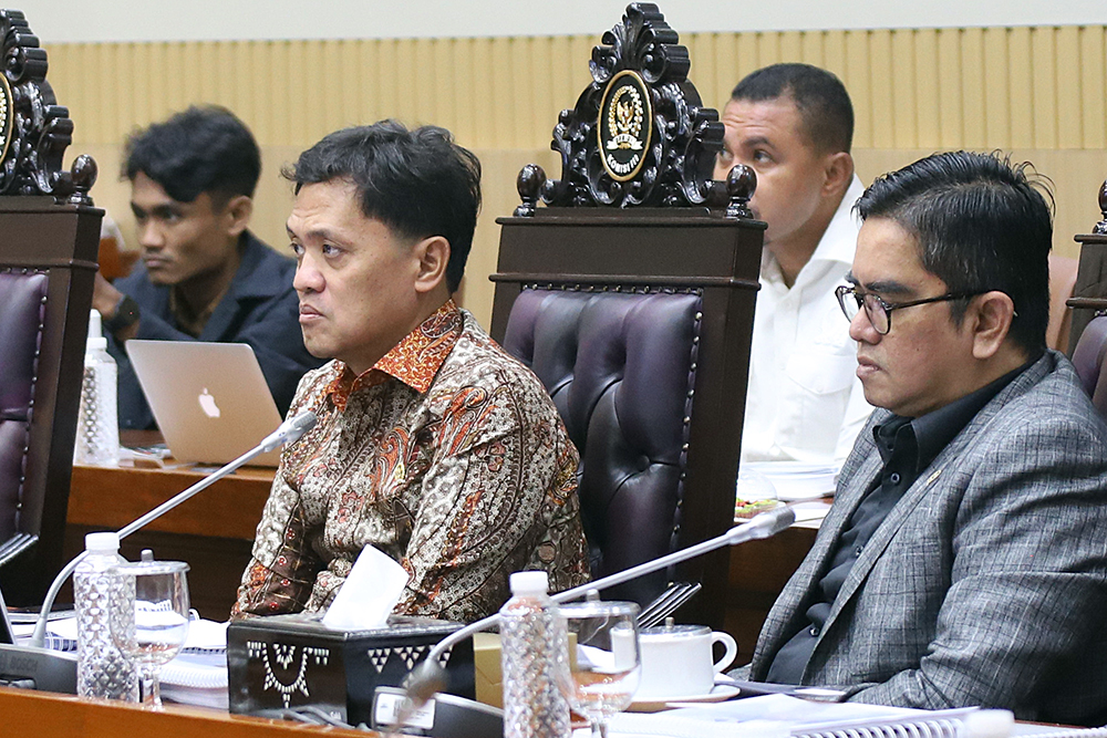 RDPU Komisi III Bersama PERADI dan LPSK Bahas Masukan Revisi KUHAP Rapat Dengar Pendapat Umum (RDPU) Komisi III DPR membahas masukan revisi KUHAP. (BeritaNasional/Elvis Sendouw)