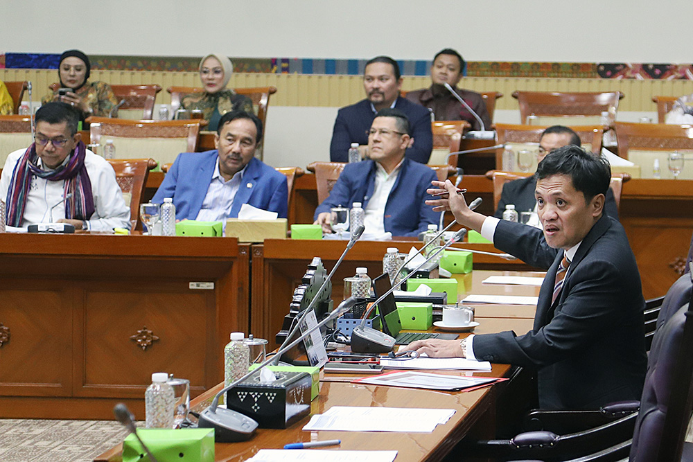 Rapat Dengar Pendapat Umum (RDPU) bersama koalisi asosiasi advokat memberikan masukan terhadap RUU KUHAP. (BeritaNasional/Elvis Sendouw)